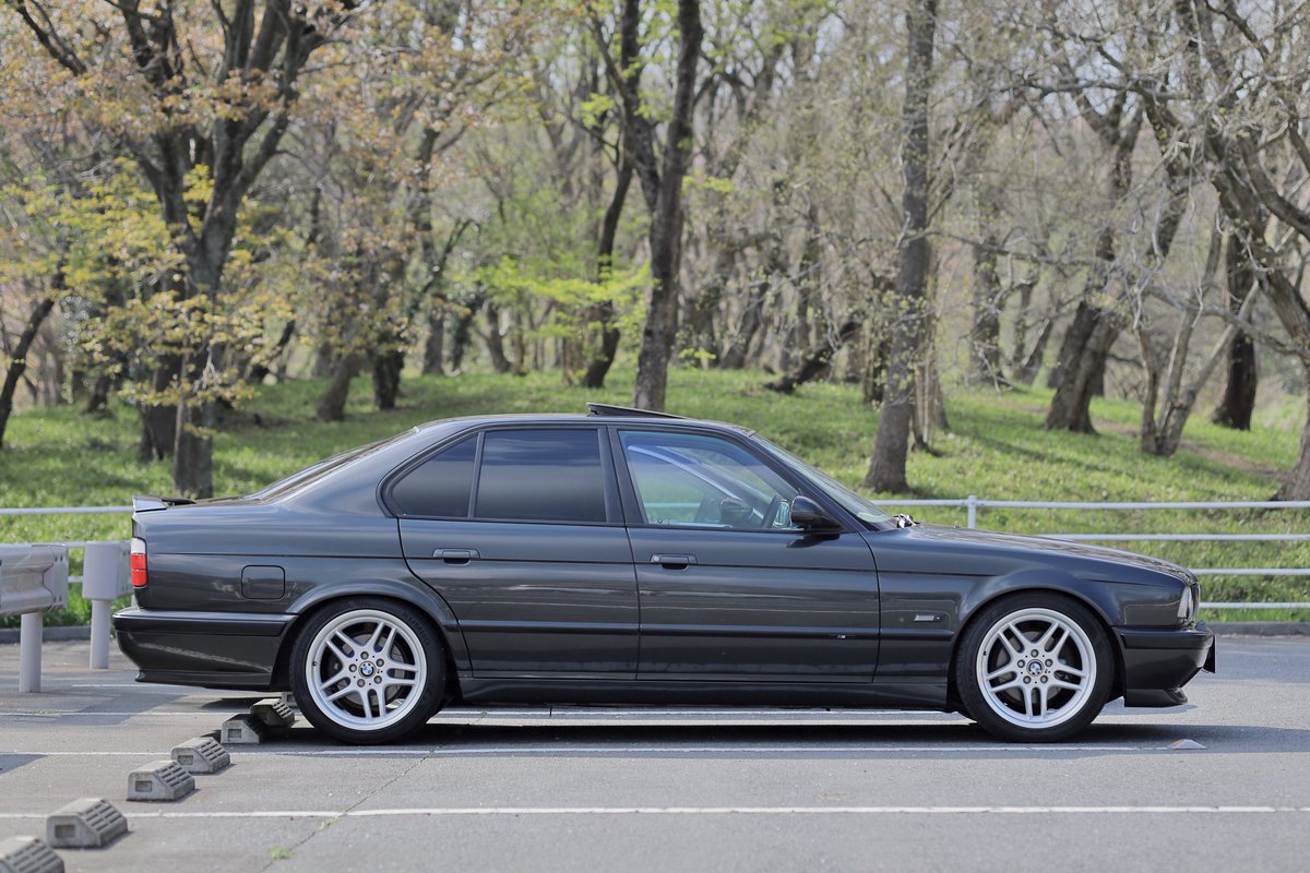 v36_55th's tweet image. 友達の車がカッコ良すぎる

#BMWE34 #E34
