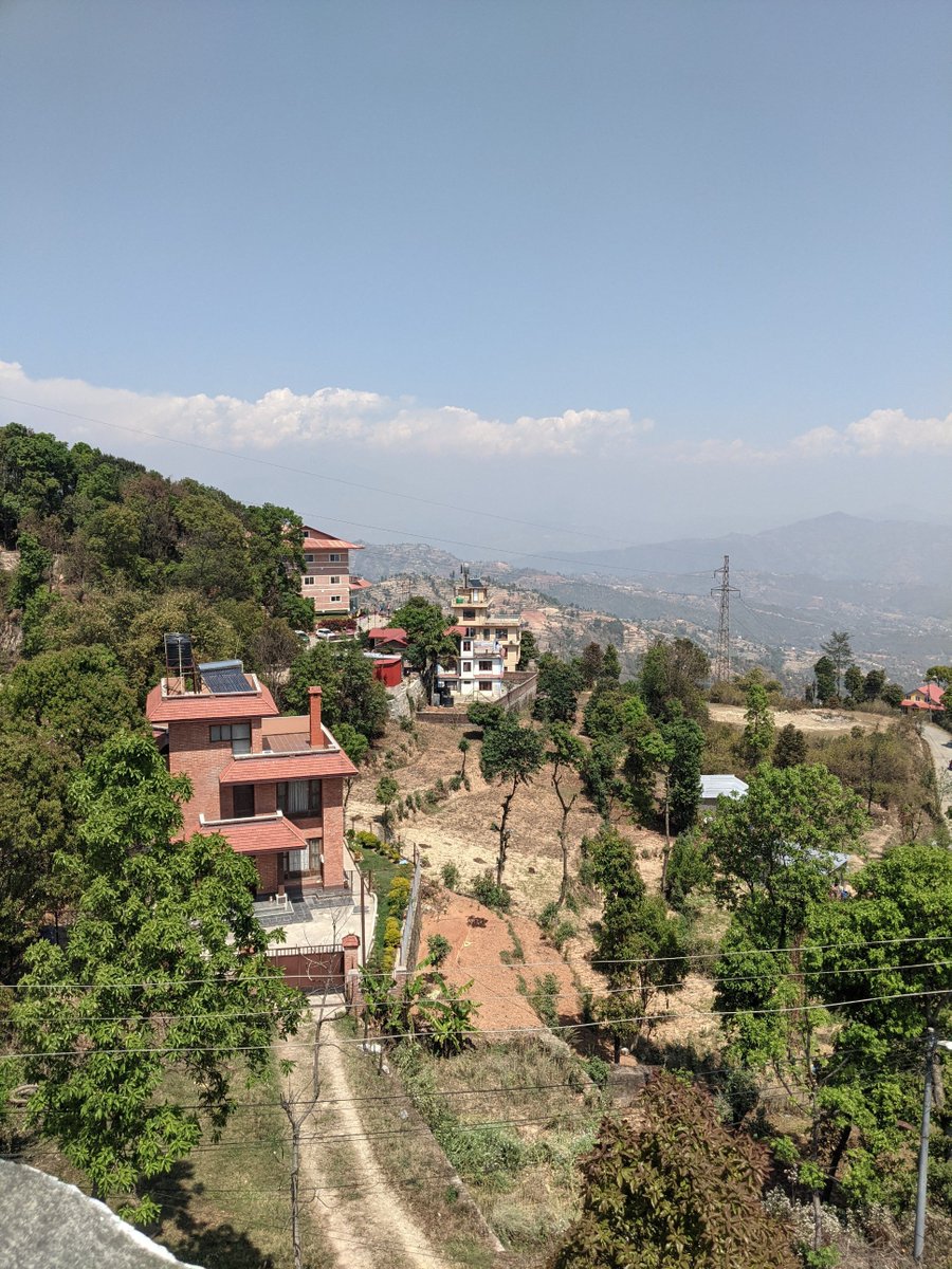 This week, I arrived in Nepal for 3 months of PhD fieldwork. In collaboration with @birajmk's excellent team @ #DhulikhelHospital #KathmanduUniversity, we hope to contribute towards a better understanding of the future of Community Health Worker Policy and Governance in #Nepal