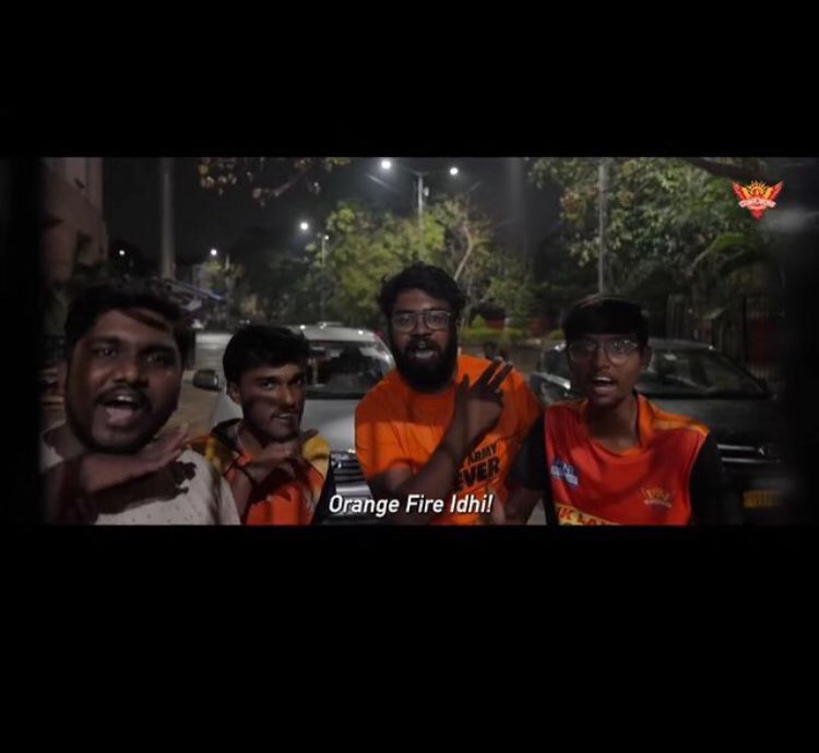 Orangearmyforvr's tweet photo. Thank you for featuring us @sunrisershyd 🧡🥺
The best moment ❤️🔥
#OrangefireIdhi 💪🔥 https://t.co/6Ext4UhHp2