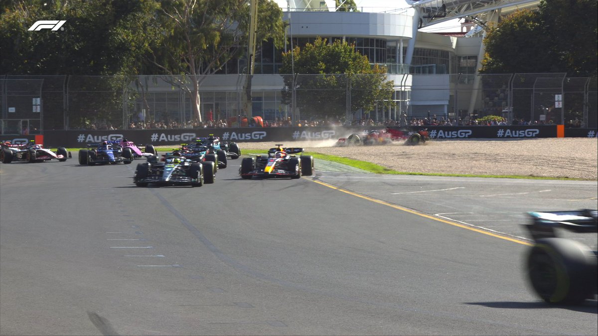 LAP 1/58 LECLERC IS OUT OF THE RACE!!! The Ferrari driver spins off into the gravel and it's all over at Turn 3 😫 #AusGP