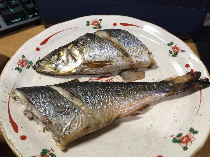 迫力に負けて思わず買ってしまったニシンの塩焼き美味しそう 