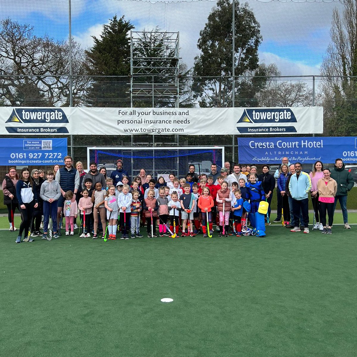 BrooklandsHC's tweet photo. Great to see such a great turnout for our final juniors training of the season 🙌

We can’t believe the season is coming to a close!

#UpTheBrooky https://t.co/RigURoOKHh