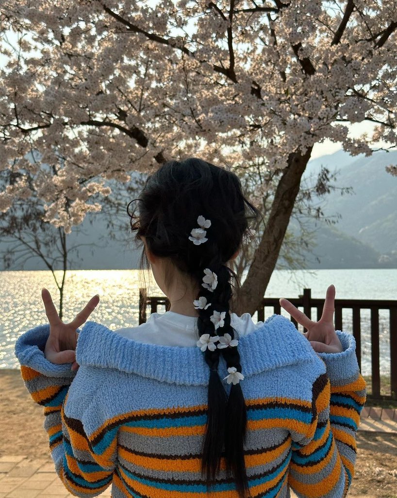 daily_yoojiae's tweet photo. 〖📸〗230402 | #JYAESTAGRAM Update

🔗  https://t.co/6wZ4O5z2L3

#유지애 #지애 #YooJiae 
#Lovelyz #러블리즈 #Jiae https://t.co/I6GDJ2n9Mf