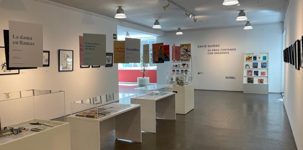 CulturaAragon's tweet photo. La @BPZ_biblioteca recorre la trayectoria de @davidguirao en el mundo de la ilustración 

📅 ‘David Guirao. 25 años contando con imágenes’ podrá visitarse hasta el 29 de abril 

https://t.co/261sOUipwl https://t.co/FCb50ZMPdl