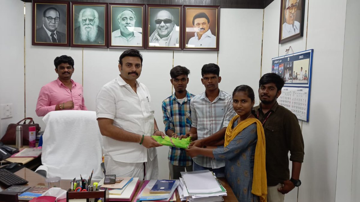 SelvamHarish2's tweet photo. Thanks to Hon'ble Minister of Forests of Tamil Nadu, Dr. @MMathiventhan for arranging the entrance pass for the assembly session😊
 It was very useful for us students to after seeing this assembly session 🙏 #Budgetsession2023  #TNBudget2023 #TNAssembly #TGACrasipuram #Namakkal https://t.co/JkCH64xW3R