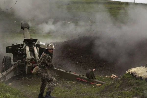 robananyan's tweet photo. 1/12 Seven yrs ago on this day, #Azerbaijan started a large-scale war against #NagornoKarabakh. Today it becomes clear that the #AprilWar, which took the lives of hundreds of #Armenian and #Azerbaijani servicemen was not only the plan of dictator Ilham #Aliyev.
#Russia #Armenia https://t.co/II6kwAOwSf