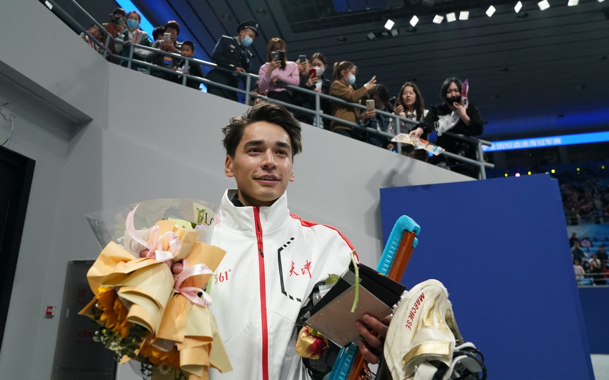 BJNewsWorld's tweet photo. #LiuShaoang won the gold medal at the National Short Track Speed Skating Championships. #LiuShaolin won the silver medal and broke the national record for the event in the semifinals.
https://t.co/LD6TqRdnmf https://t.co/KJrPCTdqU3