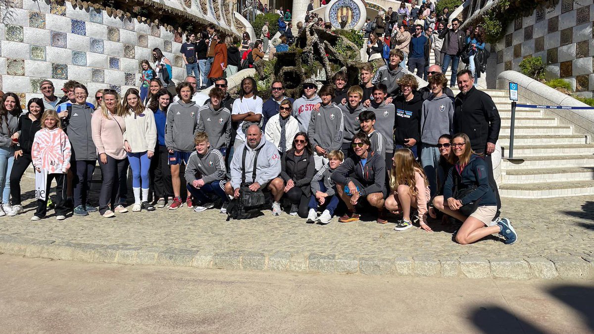 NCFC_Youth's tweet photo. 2007/2008/2009 ECNL doing some sight seeing at Park Güell! https://t.co/E2LJB7GUf9