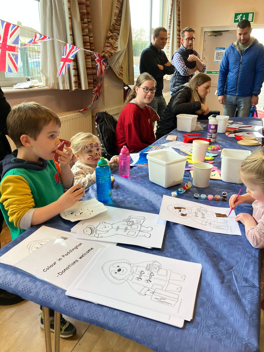 davesbrainfund's tweet photo. The Family Fun with Paddington Bear event raised a brilliant £1140.90! 🐻

Thank you to:
Our organiser &amp; dear friends - Jane Anstruther, CJ Anstruther &amp; all their friends &amp; family who helped in prep &amp; on the day🥰
⛪️ Christ Church Downend for kindly allowing us use of the hall
🧵 https://t.co/ywQZgQvRO9