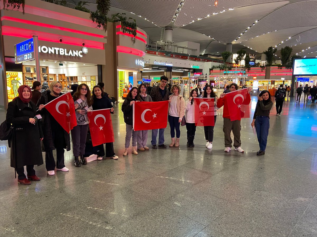 🔈AB Erasmus Akreditasyon Okul Eğitimi Romanya’da gerçekleştirilecek Öğrencili Grup Hareketliliği  🇹🇷🇪🇺 #KA121 #SCH <a href="/tcmeb/">Millî Eğitim Bakanlığı</a> <a href="/prof_mahmutozer/">Mahmut Özer</a> <a href="/istanbulilmem/">İstanbul İl Millî Eğitim Müdürlüğü</a> <a href="/memleventyazici/">Levent Yazıcı</a> <a href="/ist_arge/">İSTANBUL MEM AR-GE</a> <a href="/ErsahinMustafa/">Mustafa Erşahin</a> <a href="/ulusalajans/">Türkiye Ulusal Ajansı 🇹🇷 Turkish NA</a> <a href="/ilkerastarci/">İlker Astarcı</a>