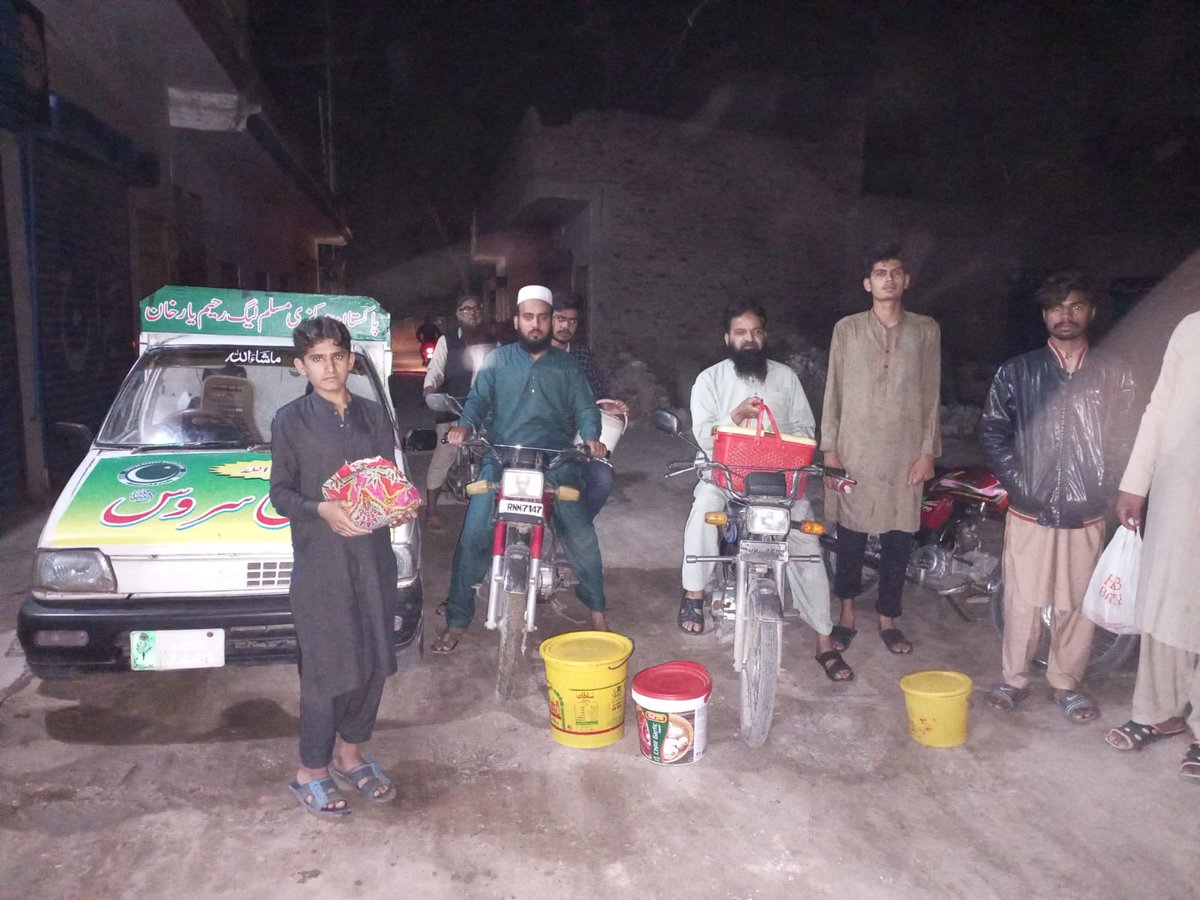 imMAbdullah_'s tweet photo. We all have a responsibility to take care of our communities, especially during times of need. PMML is setting a great example with their #PMMLSehriDrive initiative. https://t.co/XJ7rCBVoY6