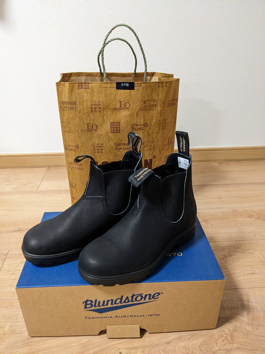 kamomegood's tweet photo. 二代目BLUNDSTONE!
靴の裏のゴムが剥がれてたので買い替え✨
お金持ちになったら、茶色も欲しい🥺
#BLUNDSTONE
#BS510
#LOFTMAN
#E_ma https://t.co/YNaftqbKRL