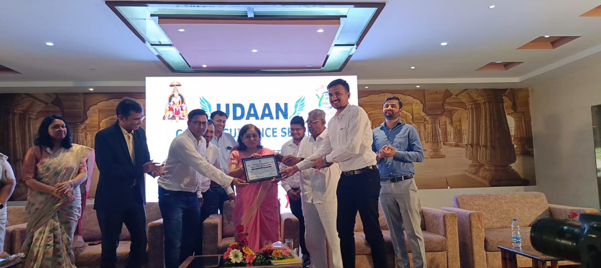 જિલ્લાનાં ધોરણ-૧૦ અને ધોરણ-૧૨ બાદ ના કારકિર્દીલક્ષી માર્ગદર્શન માટે અગ્રવાલ સમાજ ટ્રસ્ટ-સોનગઢ આયોજિત "ઉડાન" કરિયર ગાઇડન્સ સેમિનારમાં ઉપસ્થિત રહી પ્રાસંગિક ઉદબોધન કર્યું.
<a href="/CMOGuj/">CMO Gujarat</a>
<a href="/revenuegujarat/">Revenue Dep. Gujarat</a>
<a href="/InfoGujarat/">Gujarat Information</a>
@infotapiadi
