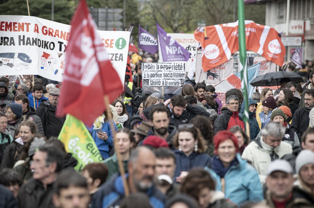 Kazeta.eus tweet media