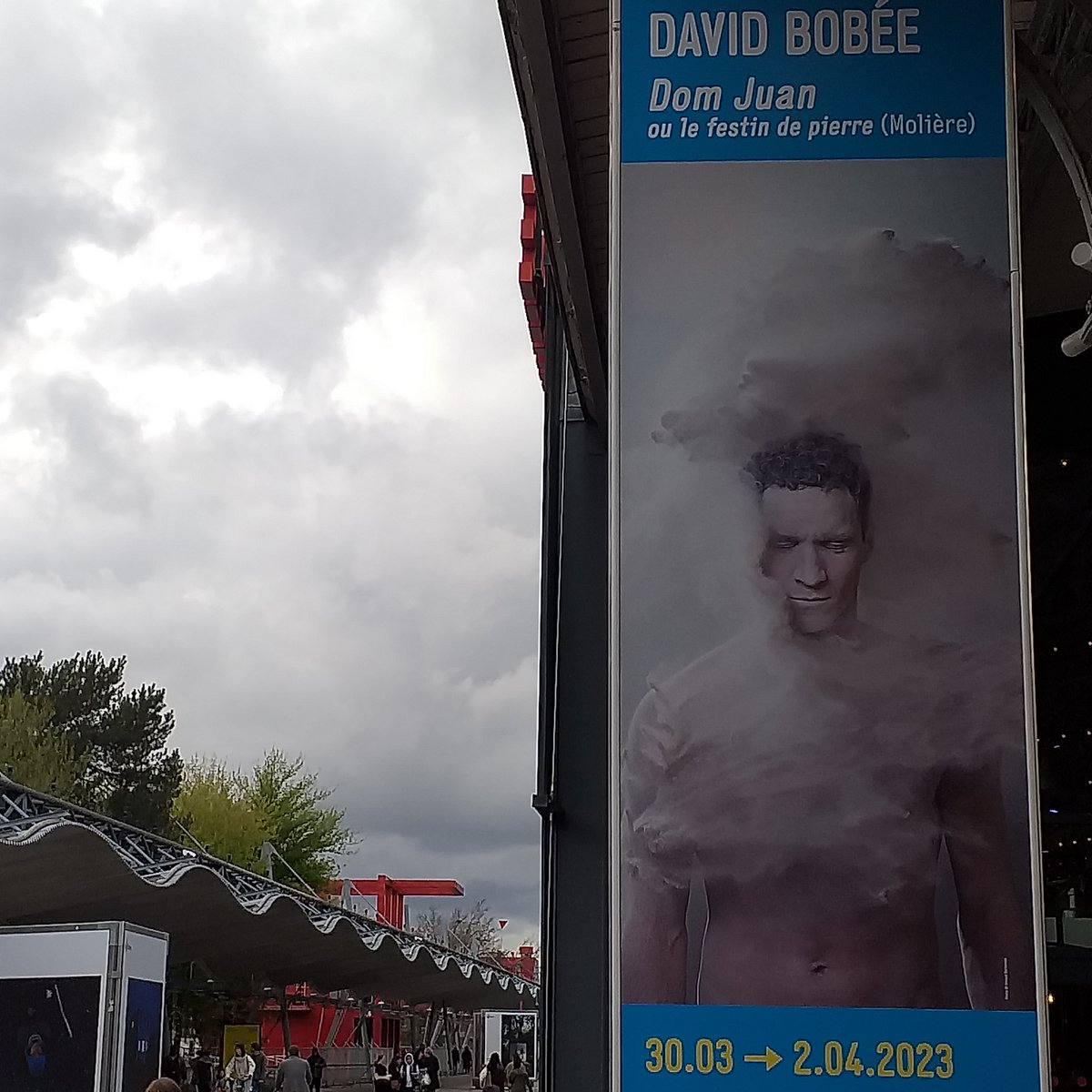 desavisdisa's tweet photo. Plus qu'une chance aujourd'hui de voir le superbe #DomJuan de David Bobée à @LaVillette avant son retour en région parisienne du 19 au 21 avril à la @MACCRETEIL
C'est spectaculaire, intelligent, profondément contemporain.
Un spectacle plein de bonnes idées, et une distribution 🔥 https://t.co/atlJbY6t7r