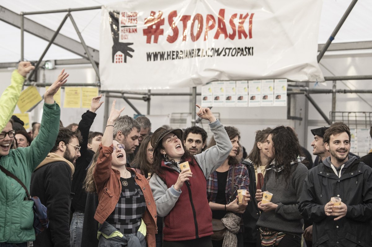 Kazeta.eus tweet media