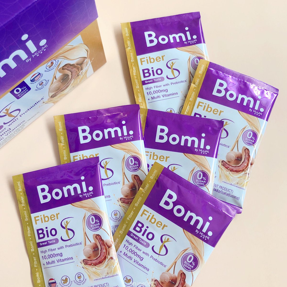 9nine0625's tweet photo. ดีงามอีกแล้ววว Bomi Fiber Bio S ไฟเบอร์รสมะขาม รสชาติอร่อยยย นี่ชอบมากกก😋ผงชงดื่ม ละลายง่าย มีไฟเบอร์ 10,000 มิลลิกรัม! ชงดื่มก่อนนอน ตื่นเช้ามาสบายพุงเว่ออออ ถ่ายง่ายถ่ายคล่องไม่เสียเวลานั่งเบ่งตอนเช้าอีกต่อไป เอวเอสเอวสับไปทำงานเลยค่าา😆💜 #ใช้ดีบอกต่อ #ไว้รีวิวห้ามขายของโว้ยย https://t.co/wW9UWMJcuT