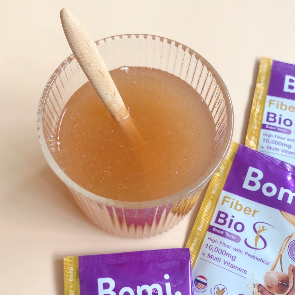 9nine0625's tweet photo. ดีงามอีกแล้ววว Bomi Fiber Bio S ไฟเบอร์รสมะขาม รสชาติอร่อยยย นี่ชอบมากกก😋ผงชงดื่ม ละลายง่าย มีไฟเบอร์ 10,000 มิลลิกรัม! ชงดื่มก่อนนอน ตื่นเช้ามาสบายพุงเว่ออออ ถ่ายง่ายถ่ายคล่องไม่เสียเวลานั่งเบ่งตอนเช้าอีกต่อไป เอวเอสเอวสับไปทำงานเลยค่าา😆💜 #ใช้ดีบอกต่อ #ไว้รีวิวห้ามขายของโว้ยย https://t.co/wW9UWMJcuT