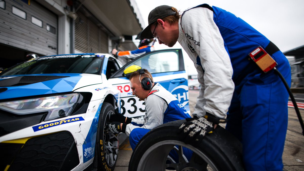 SchererSportPHX's tweet photo. Das Scherer Sport Team Projekt holte beim ersten Einsatz 2023 gleich einen TCR-Klassensieg in der @vln_de. 🏆👏
#SchererSportPHX #SchererGruppe #VLN #NLS #NLS2 #R8LMS #R8 #RS3LMS #RS3 #Nring #Nürburgring #Nordschleife #Racing #Motorsports #GreenHell https://t.co/zL29IG2wqb