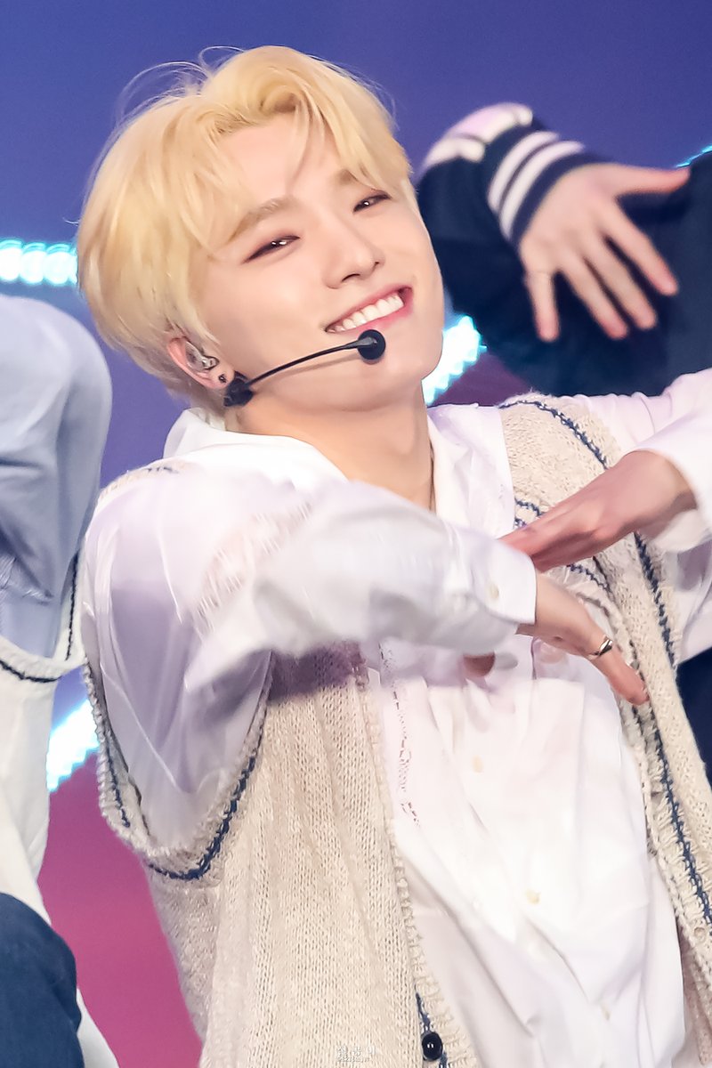 230312 캐럿랜드 디노

갭차이 최고

#세븐틴 #SEVENTEEN #디노 #DINO #이찬