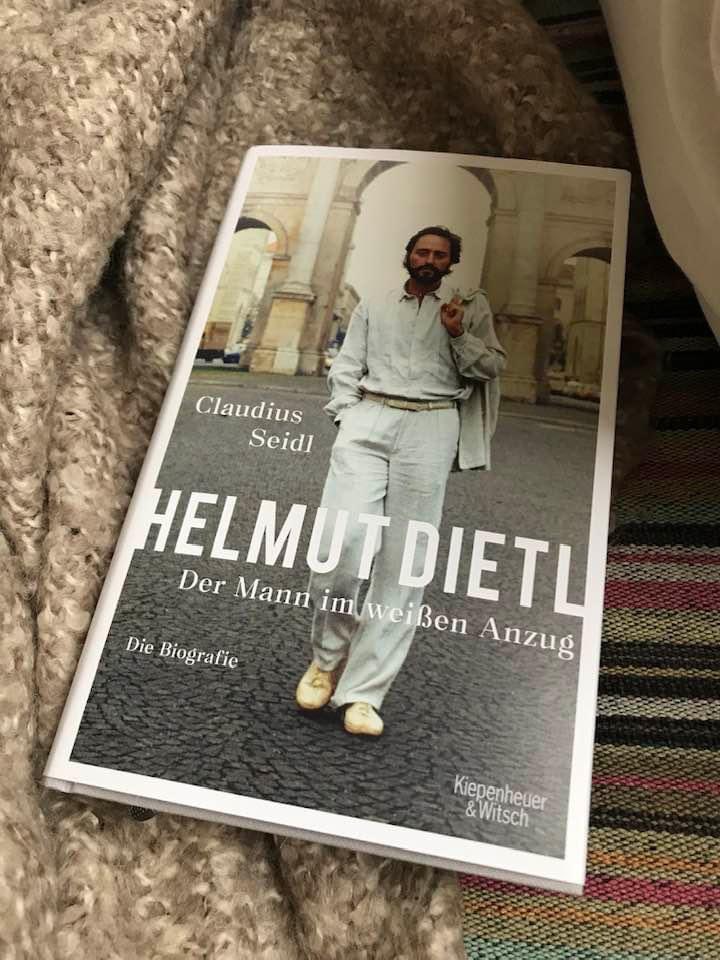 poetischeswoert's tweet image. #MünchenIstEineKleineStadtMittenImZentrumInEinerSchönenUmgebung #AxelHacke open.spotify.com/episode/2ntUxI…  #LesenHörenErleben #StoriesWithS #MSG_GoldfischPost @joinsteady ad  @OLYMPIAPARK