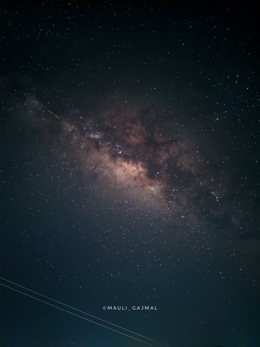 आकाशगंगा ✨ 🌌

📸 Shot On Mobile
#TeamPixel #माझाक्लिक #कोकण ❤️