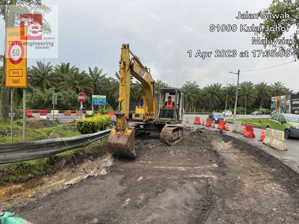 Kerja Berkala Pavemen secara Rigid Pavement 

Yang Dijadualkan Bermula Pada 1 - 14 April 2023

Di Daerah Kulai | <a href="/JKRKulai1/">JKR Kulai</a> 
J165 Jalan Gunung Pulai
Sek 3.3

Peringatan :
⚠ Berhati-hati semasa melalui kawasan tersebut
⚠ Patuhi papan tanda lalulintas

#TETOCare
#TETO_eng_sb