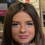 thejournal_ie's tweet photo. Gardaí are seeking the public's assistance in tracing the whereabouts of 17-year-old Sophie Salinger, who is missing from her home in Newbridge, Co Kildare since Thursday, 30 March. https://t.co/cCR4k3gNhq