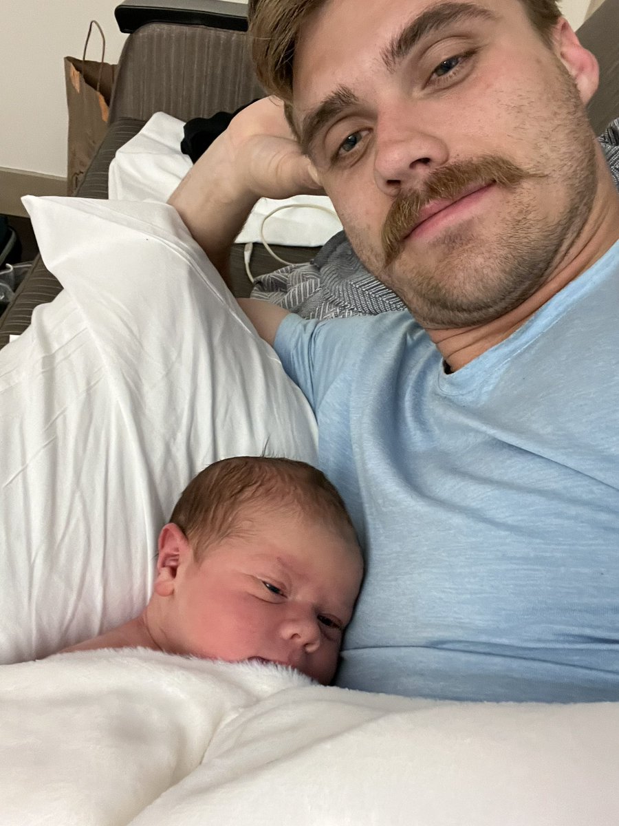 TX_Rager93's tweet photo. This past week has been exhausting being a new born dad. I probably only got 15 hours asleep Tuesday-Friday but this little dude is so worth it, I melt every time I see him. Dad life was very unexpected and came fast but tbh he saved my life and gave me a whole new purpose 💚 https://t.co/sdjKIgqqZX