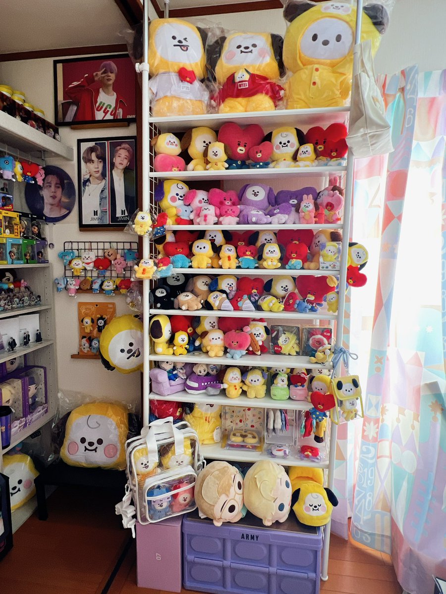 shipon1201's tweet photo. もうｸﾛｰｾﾞｯﾄの中だけでは収まらない😂

#BTS  #방탄소년단 #JIMIN  #지민
#BT21 #TinyTAN https://t.co/syicvRZavv