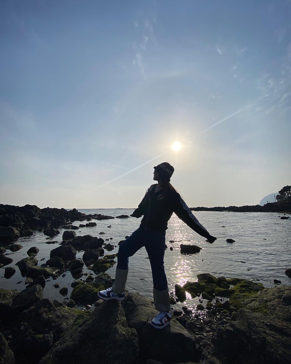 krungy21's tweet image. Happy sunday 🌞
#randompics #latepost