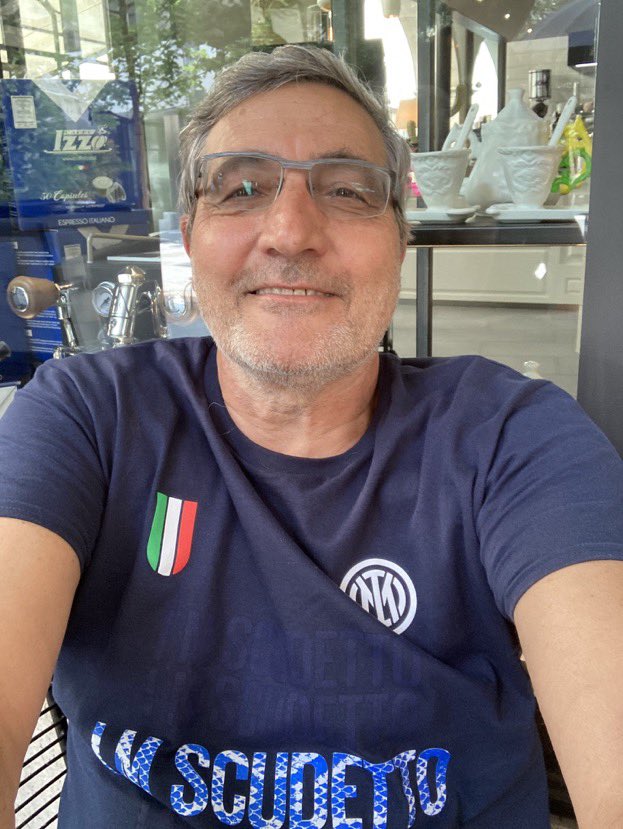 Stronza's tweet photo. ULTIMO GIORNO UTILE PER VOTARE!
Perché votare @mauriziocanetta ?
Perché è uno di noi #amala 🤗

Forza 💖

Lista n. 12. ✔️✔️
Candidato n. 53 ✔️✔️
#VotaCanetta 
#elezionicantonali
#YesHeCan https://t.co/yhwp8Na4xJ