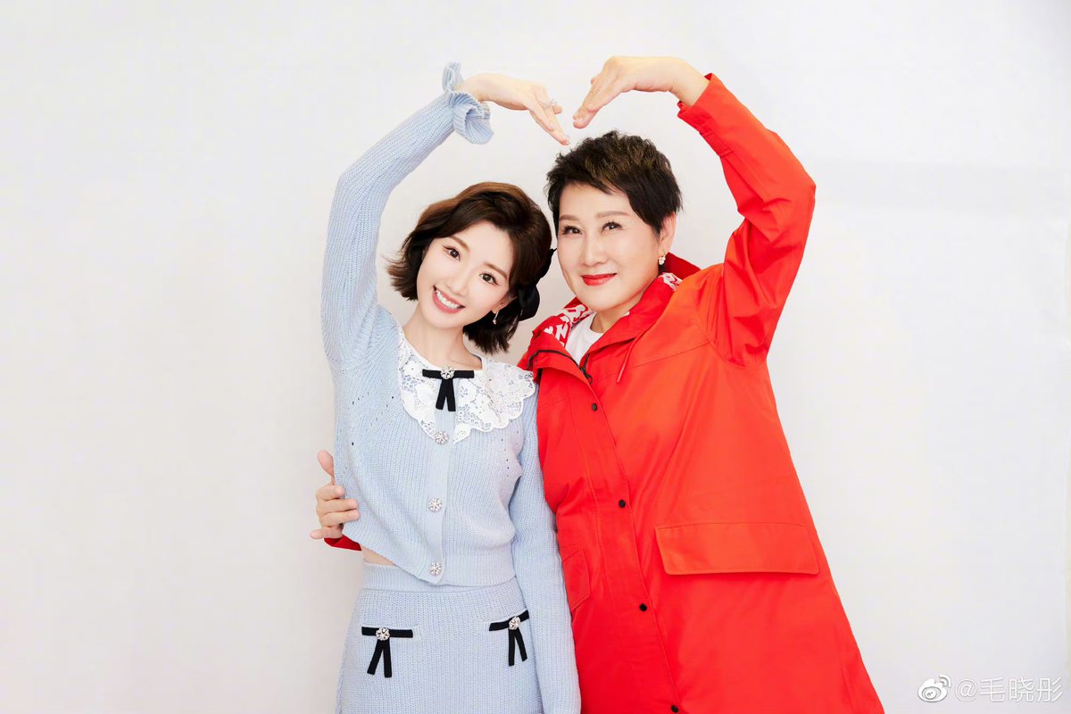 dramapotatoe's tweet photo. #MaoXiaotong shares snaps with #ZhangKaili for #HelloBeautifulLife
More - https://t.co/rpuM8XxZ11 https://t.co/jb8ADUc6zL