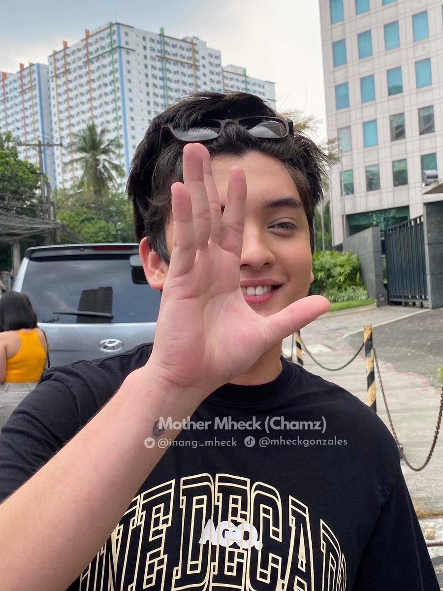 Tito_Fanboy's tweet photo. Okay lang na d magaling sumayaw basta ganito naman kagwapo yung mukha  💙👀

#SethFedelin
BEST SUNDATE EVER WITH SETH https://t.co/zxwFRbm6eZ