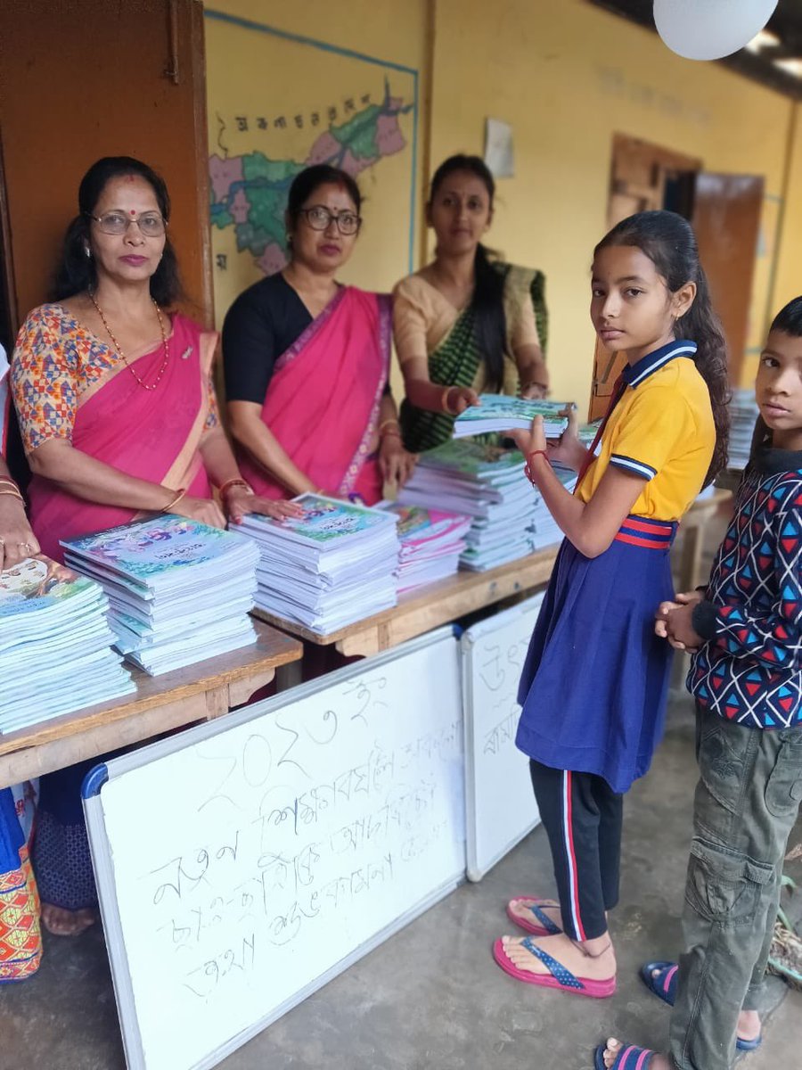 Samagra_Assam's tweet photo. #Vidyarambha I All about #utsavvidyarambha the commencement of new academic session, free text book distribution and new beginnings! Best wishes to all!
@ranojpeguassam
@diprassam
#educationforall #RightToEducation #freetextbook https://t.co/RVnqDuVsVu