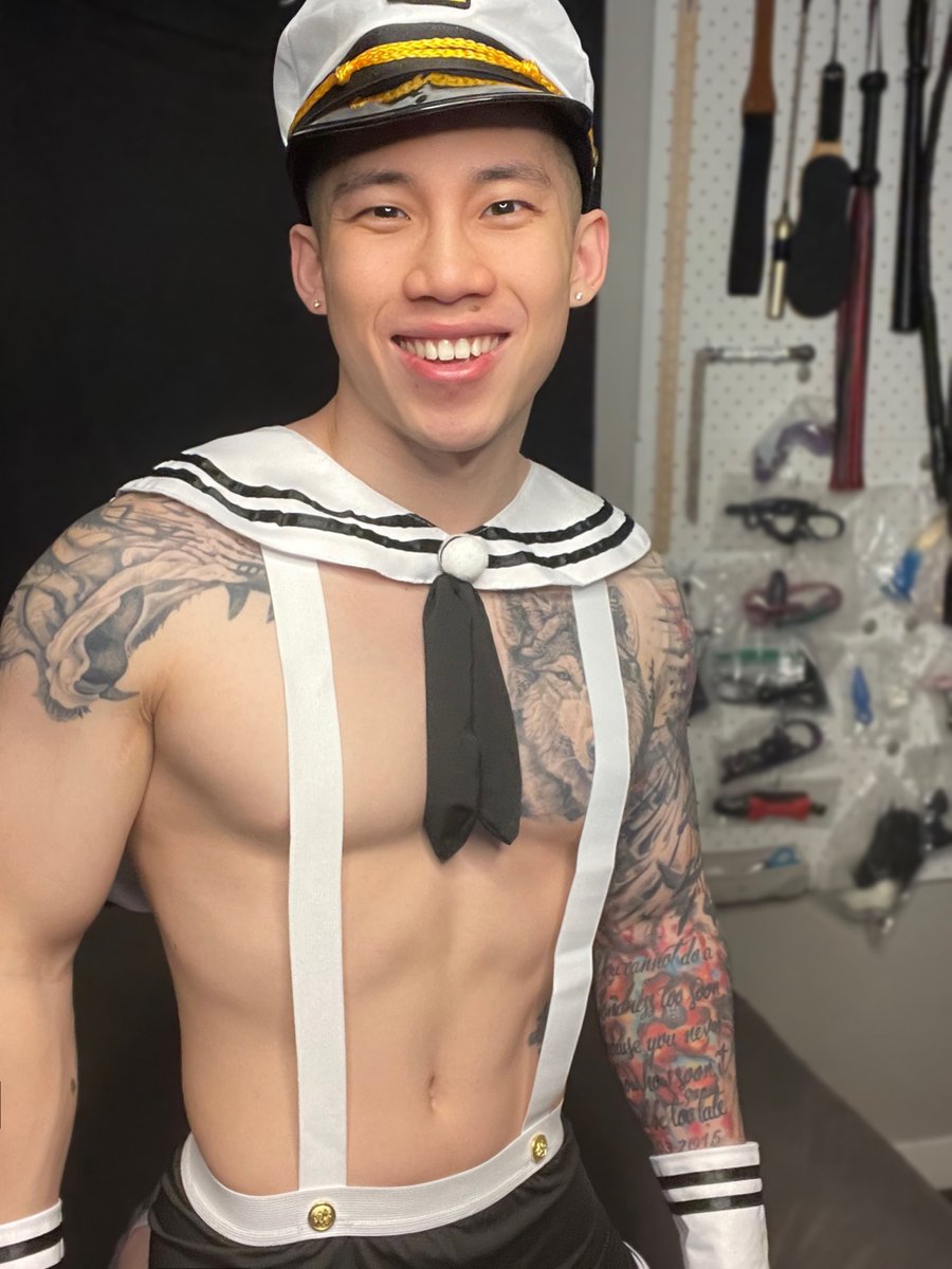 ShanghaiTrainer's tweet photo. Hello! This is your pilot speaking, fasten up since we're going for a ride 😈 https://t.co/L3ZqGa0eKg
