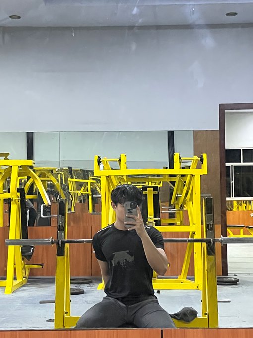 Gym yok 🔥 https://t.co/XkVmRc92MZ