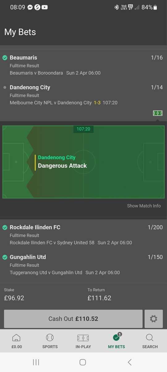 DannyTee_'s tweet photo. Can any aussies explain why the fuck this game is almost 20 minutes into added time 🤣 https://t.co/F9tFESoB7t