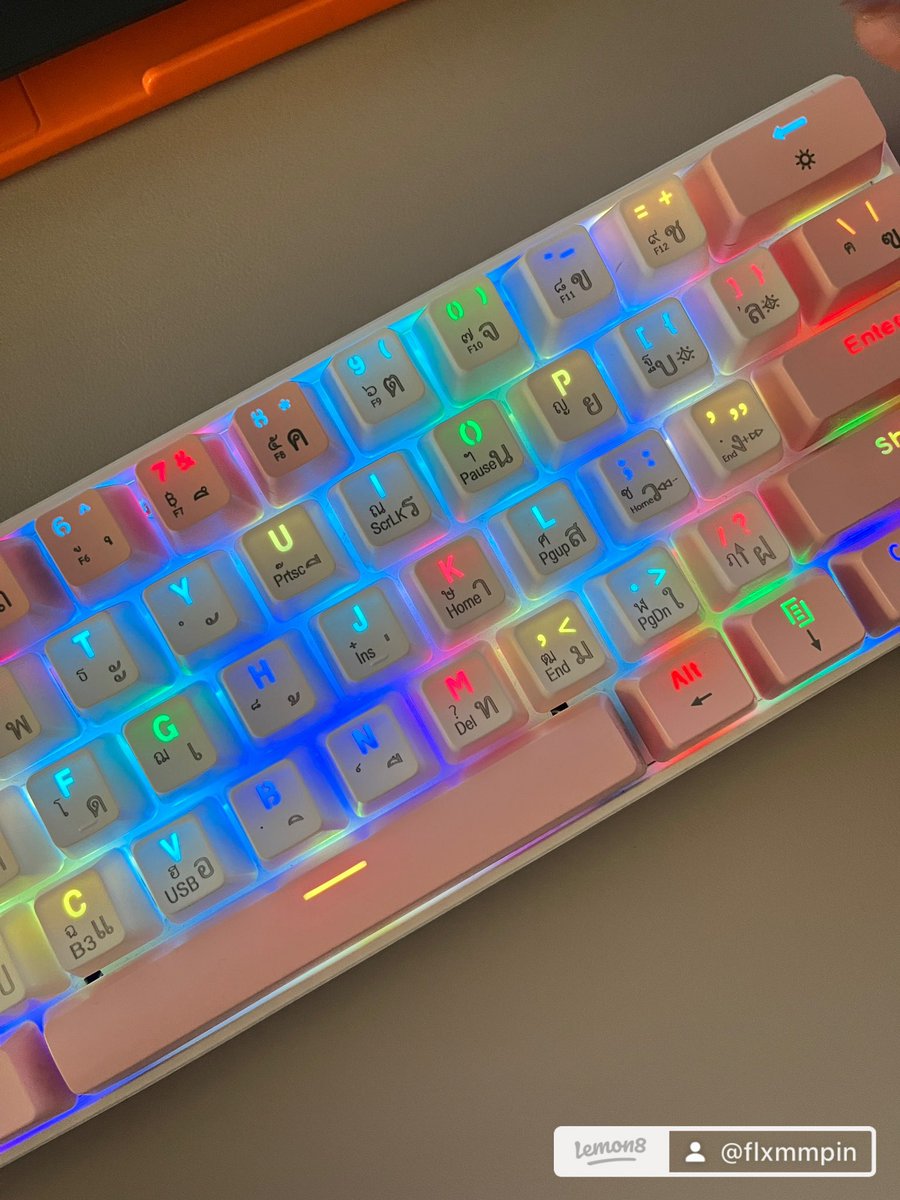 ffixxpp's tweet photo. ⌨️ป้ายยา คีบอร์ด สีสันสดใสเปลี่ยนสีได้เยอะมากกก น้องน่ารักมากกกสามารถใช้กับมือถือหรือไอแพดได้เลยยย   จะใช้แบบเสียบสายหรือBluetooth ก็ได้⌨️🫶🏻
📍
พิกัด : https://t.co/Uz3EX92tAj
            https://t.co/a1jcIYF6H3

#คีย์บอร์ด #keyboard #คีย์บอร์ดบลูทูธ #รีวิวLazada https://t.co/pNCaY8IBnz