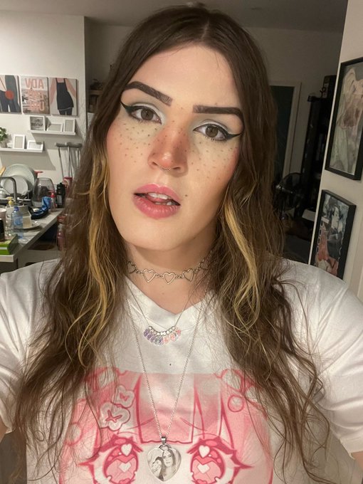 Birthday Girl 😌💕💖 https://t.co/ijcJs5Owcw<a href="/tag/newprofilepic"class="tags"><span>#newprofilepic</span></a>