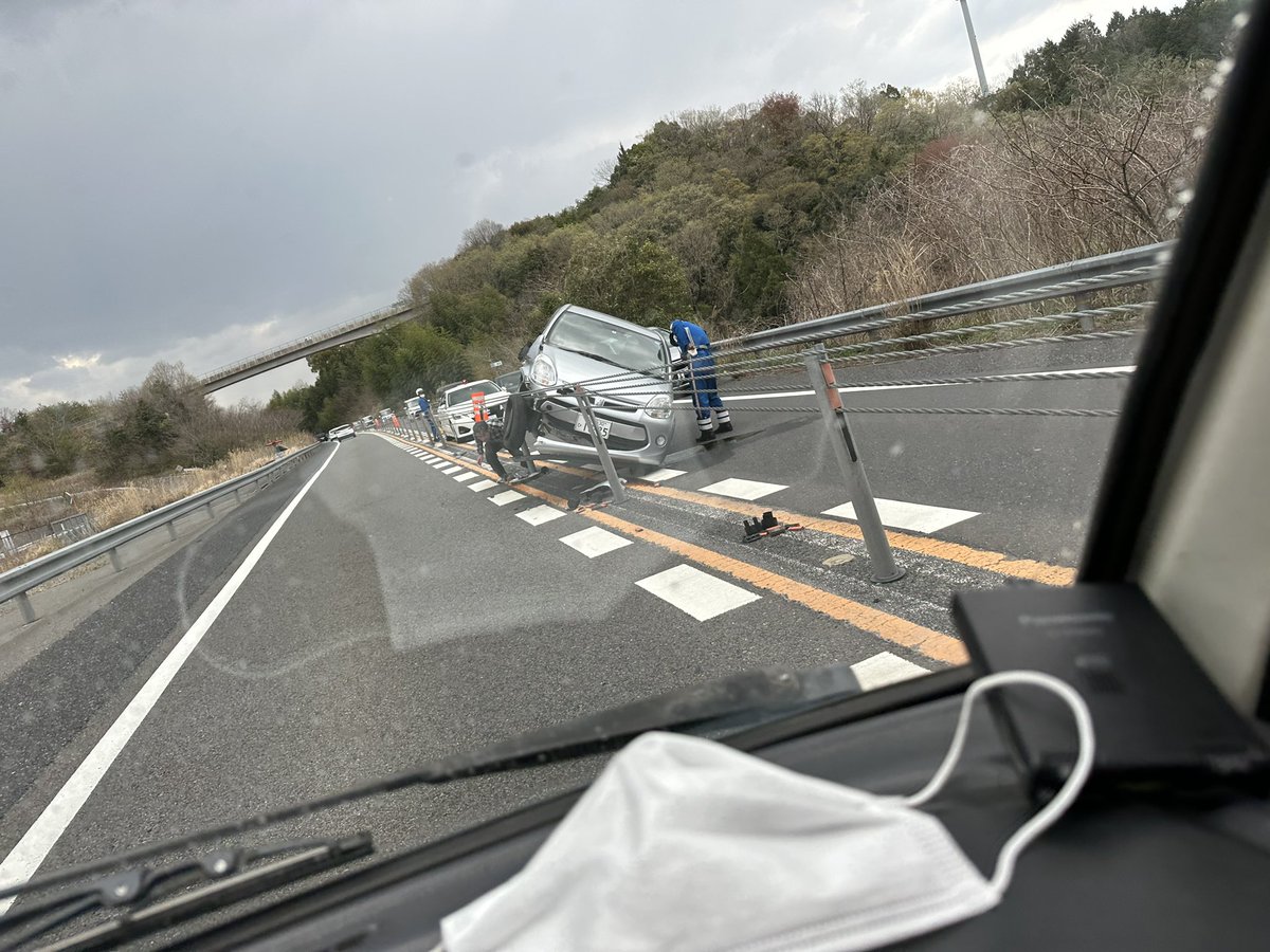 Darth_Anakin's tweet photo. 京奈和　橋本、高野口間で事故 https://t.co/ITQjeDLKy7