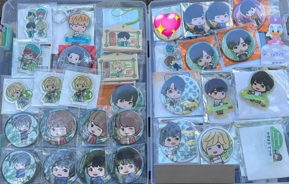 _co717's tweet photo. ※敬称略
Kiramune 交換 買取 リーライ リーディングライブ グッズ SparQlew 絵馬 FFT 缶バッジ ポップアップ 上村 堀江 保住 吉永 代永 柿原 野島 サンリオ 

譲：
画像
求：
5コントローラーズ+1 木村 缶バッジ
ものにより過去グッズ定価以下でのお譲り可
･
今回の木村さん未所持のため買取もします https://t.co/sQx6Wr5rw0