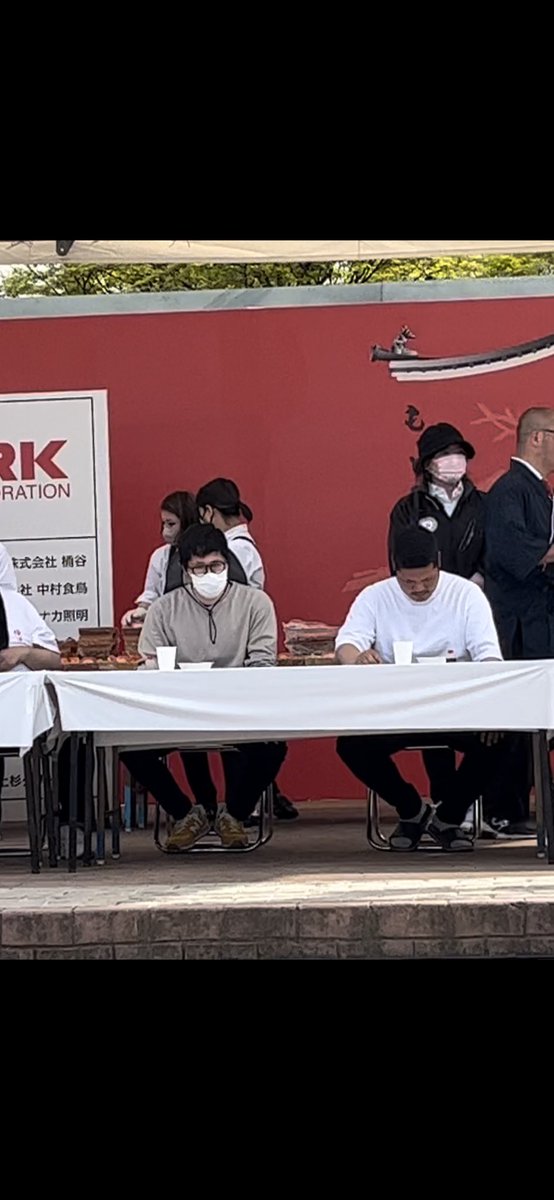 UxU23395155's tweet photo. 日曜日で、おらんく家のイベントで、寿司の早食いイベント！
自分は出れんかったけど彼氏が出て2位かな？見よってよ美味しそうやった！ https://t.co/jBcxZA3RMt