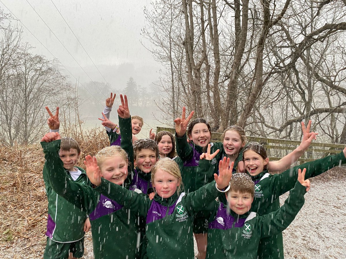 ArdvreckSchool's tweet photo. Throwback Thursday to a few weeks ago when our cross country runners enjoyed a spontaneous, Scottish Spring snow flurry!
#snow #scottishspring #xcountry #athletics https://t.co/DQ5pVelFEN