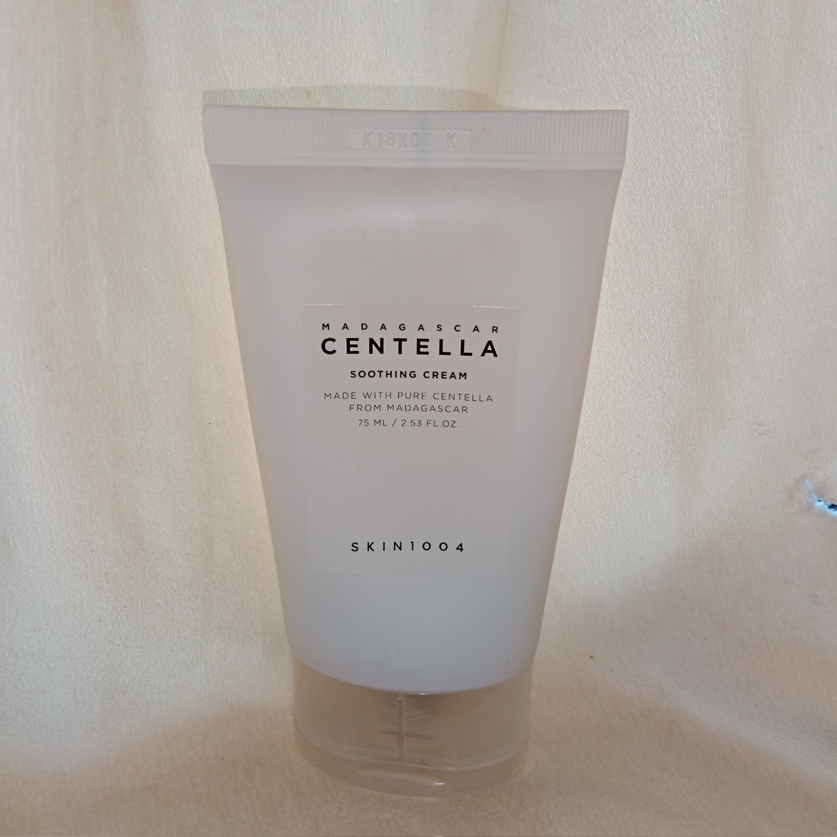 aleyzaast's tweet photo. Wts preloved skkin1004 soothing cream putih
Exp 2024/17/5
IDR 32K net https://t.co/tnSInCP96y