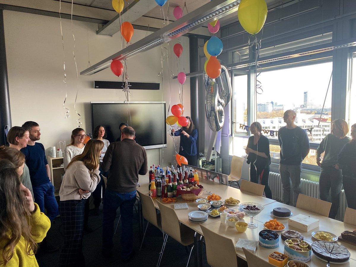 health_tu's tweet photo. Last week we celebrated the 60th birthday of our department head. Happy birthday, Reinhard Busse! 🥳 https://t.co/18TAEPpyIB
