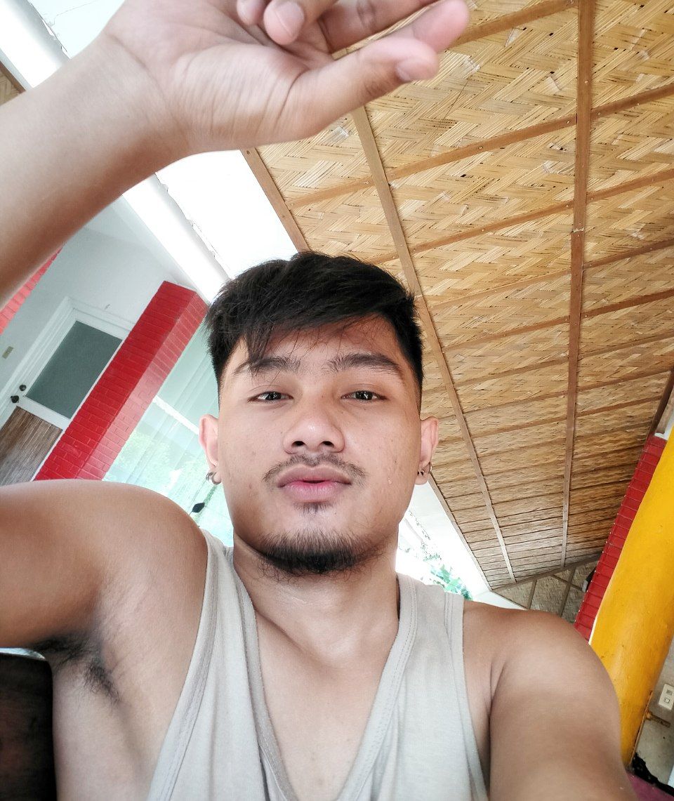 migs60174114's tweet photo. hi. baka po may gusto rito magpamassage around Laguna or nearby area. Dm me👌 https://t.co/SGbseHNfxO