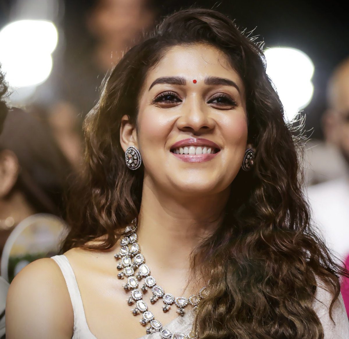 NayantharaU's tweet photo. This one at #BehindwoodsGoldIcons #BGI2023 👍 https://t.co/qn7DwOeuou