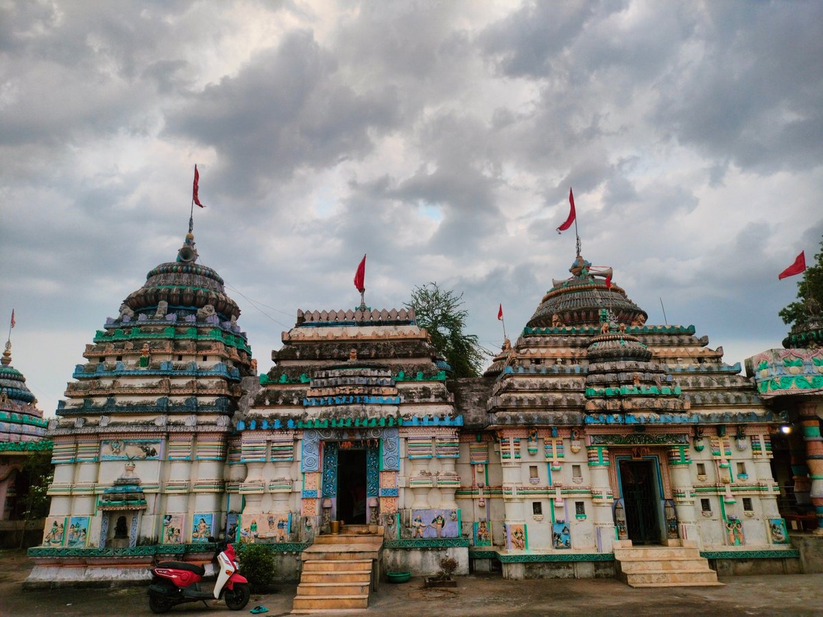 Fishcosian's tweet photo. Blessings of Shree Jagannath Mahaprabhu 🛕🙏🏻
ନିର୍ମାଲ୍ୟ କ୍ଷେତ୍ର #Kalampur, #Kalahandi ❤️ https://t.co/SvxSeNR0eQ