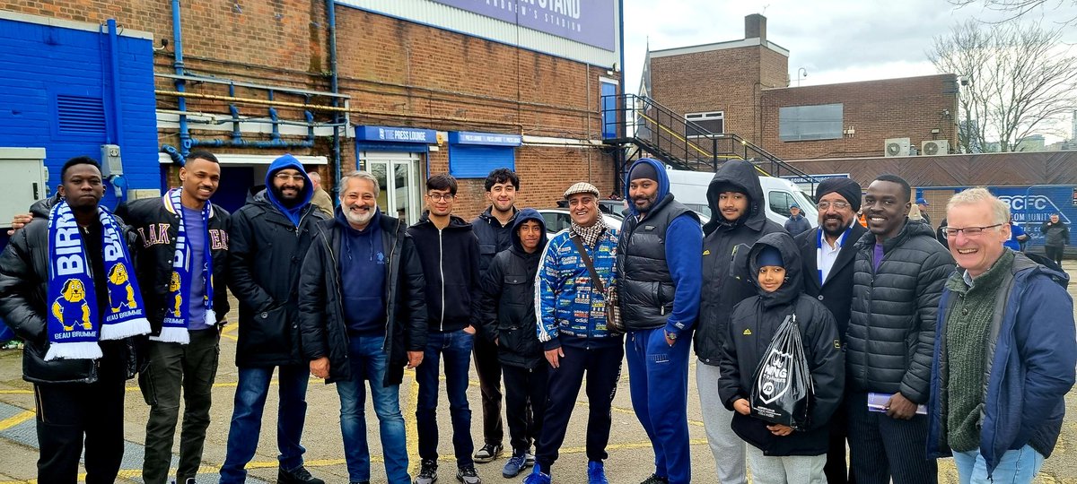 blues_4_all's tweet photo. Didn't get a chance to tweet any pics yesterday but always good to greet new fans attending their first ever @bcfc game!
Treated to a stunning strike from @reda_khadra7 🔥🔥🔥🎁
#footballwelcomes #community #bcfc #footballfans #football4all #letsfeedbrum #fansfordiversity https://t.co/ldPMPlTRDl